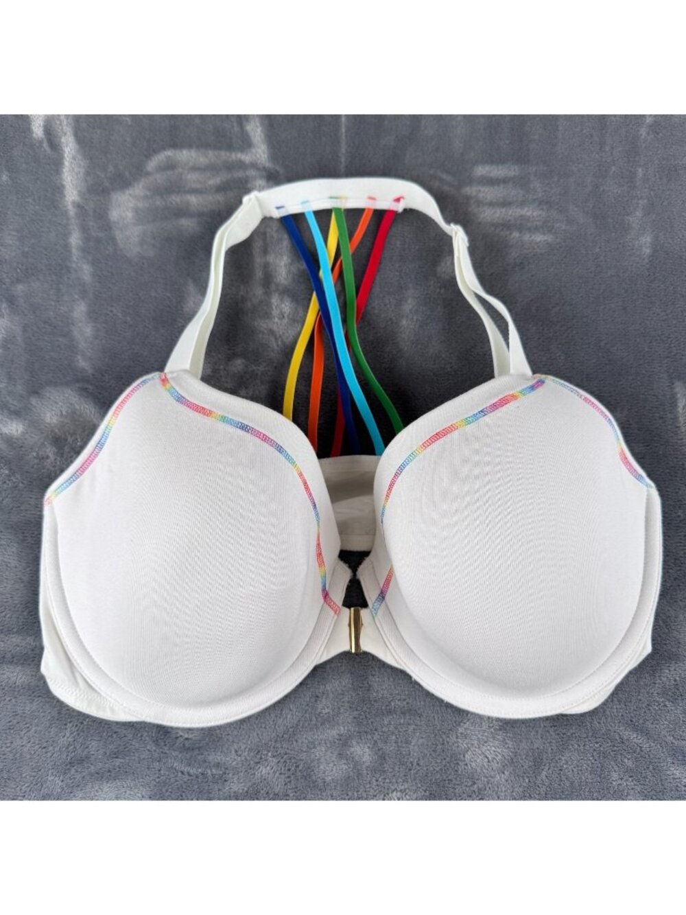 Cacique Lightly Lined T-shirt Bra Front Close Sz 38DDD White Rainbow Criss Cross